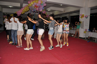 周末舞会（5-11）.jpg