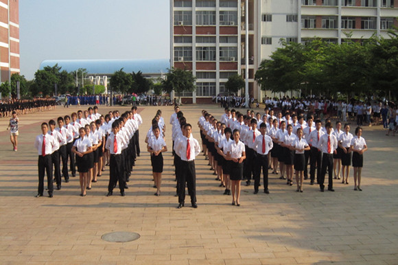 2012年4月13日礼仪操.JPG